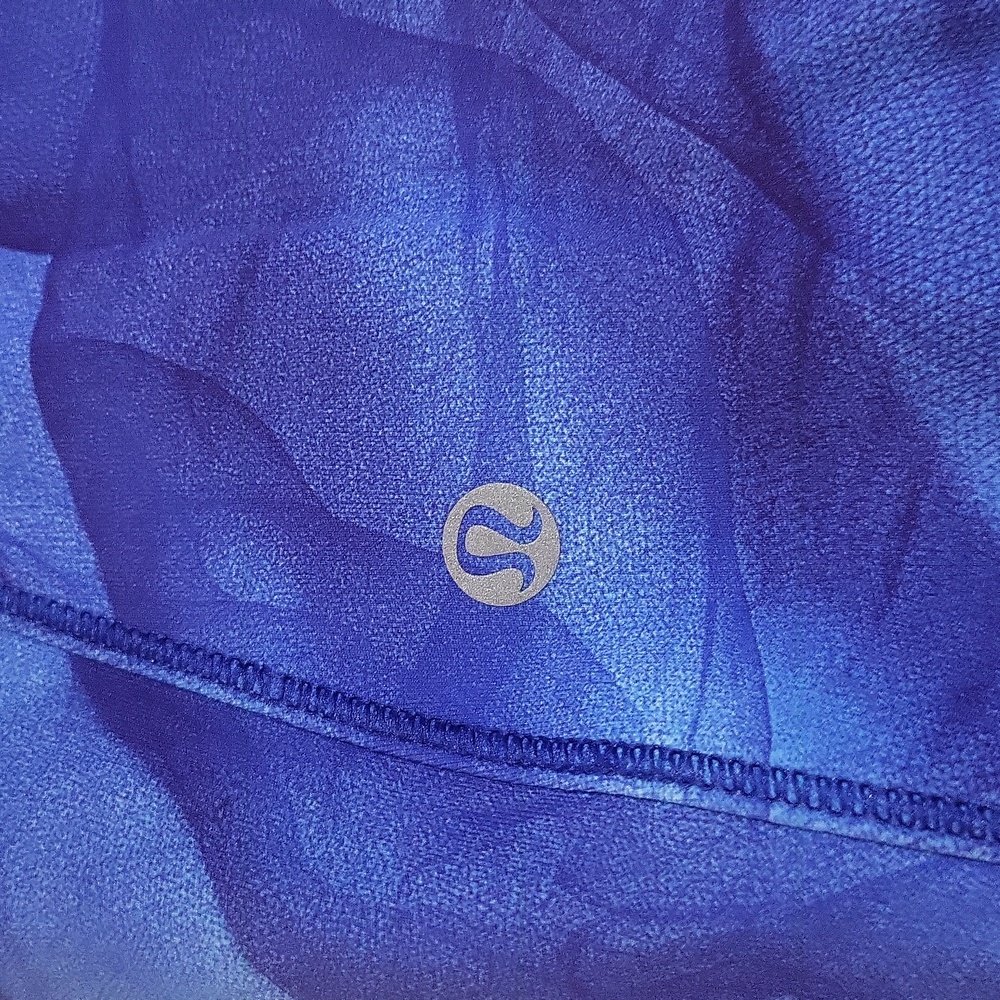 Lululemon Athletica Blue Patterned Leggings - Picture 7 of 8